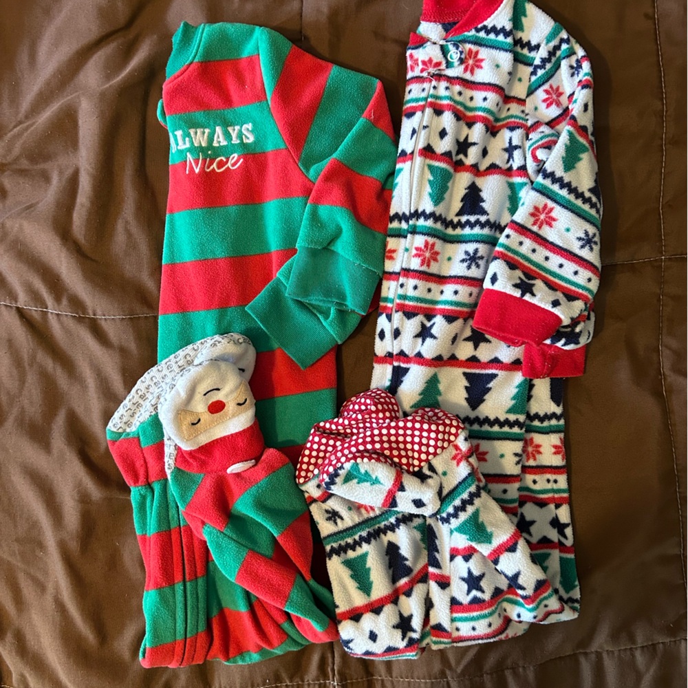 2 piece Christmas pajamas 18 months